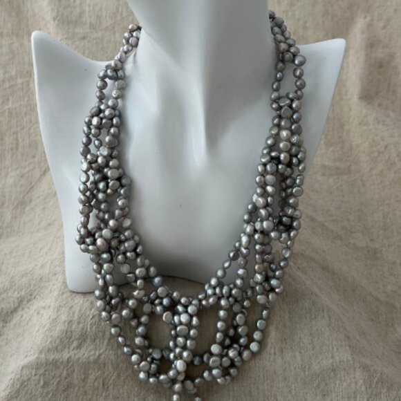 Chunky Water Pearls Multi Strand Chocker Necklace / Grey - Picture 3 of 6